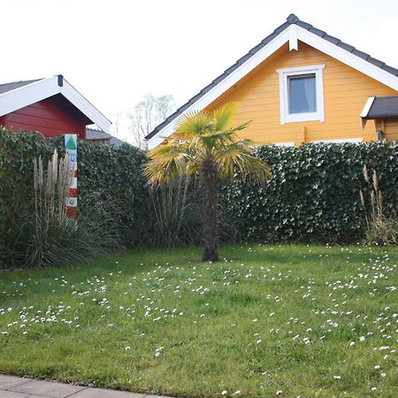 Villa Emilia - Gemütliches kinderfreundliches Blockhaus mit umzäuntem Garten Sint-Annaland Exterior foto
